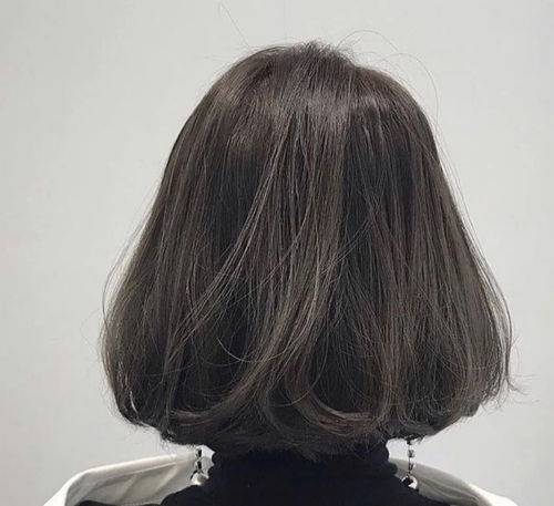 告別羊毛卷，擁抱“奶茶發” 2023年最洋氣的發型潮流